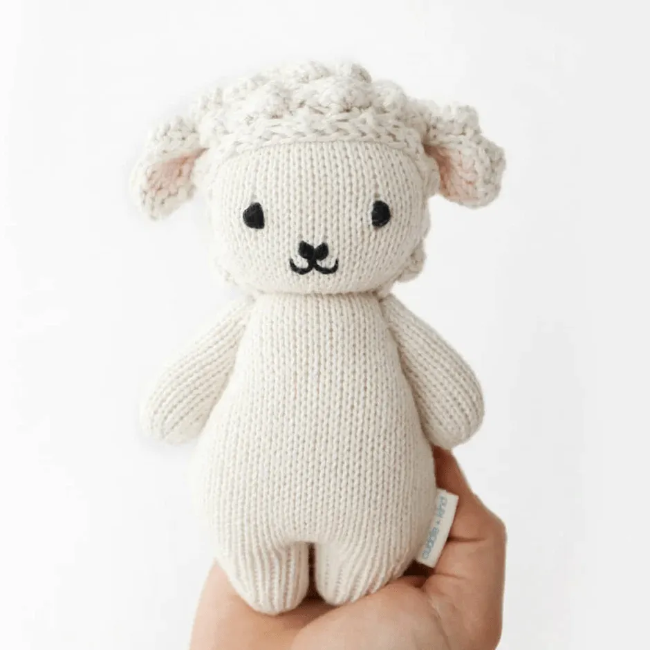 cuddle kind Baby Lamb